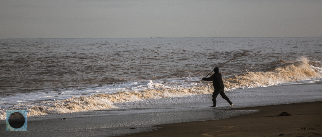 Charge the sea and cast.